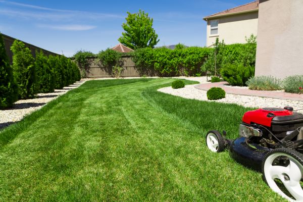 Cost of Residential Lawn Mowing in Norwalk